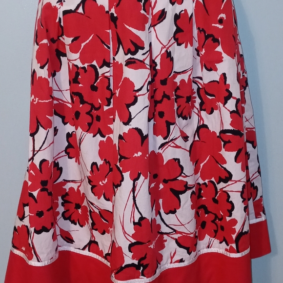 Signature by Robbie Bee Skirt Size 6P White Red Black Floral Pleats Zipper - Picture 6 of 12